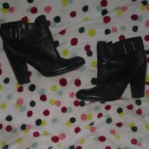 Liz Claiborne Black Faux Leather Ankle Booties with Buckle